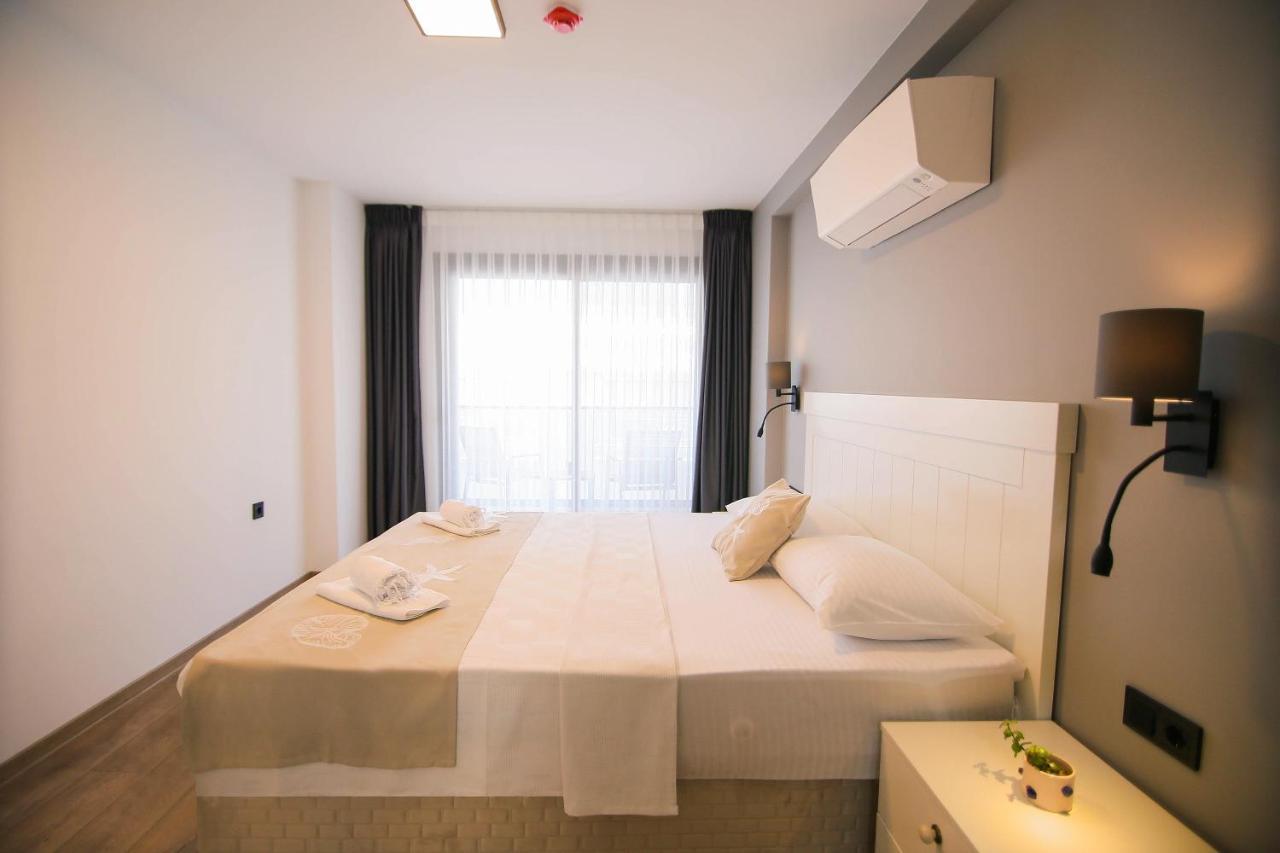 Krem Marin Otel Чесме Екстериор снимка